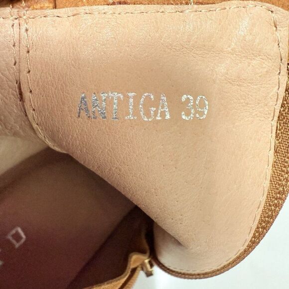 Silent D Suede Boots Ankle Booties Honey Womens EU 39 US 8-8.5 Ruffle Gold Brown - Picture 12 of 13